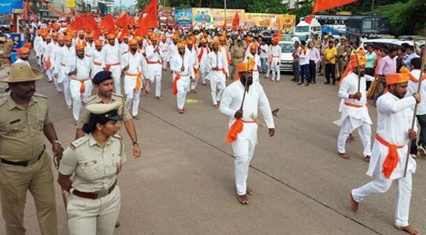 ಉಡುಪಿ; ಹಿಂದೂ ಜಾಗರಣಾ ವೇದಿಕೆಯಿಂದ ತಲವಾರು ಪ್ರದರ್ಶನ - ಪ್ರಕರಣ ದಾಖಲಿಸಲು ಹಲವು ಸಂಘಟನೆಗಳ ಒತ್ತಾಯ..