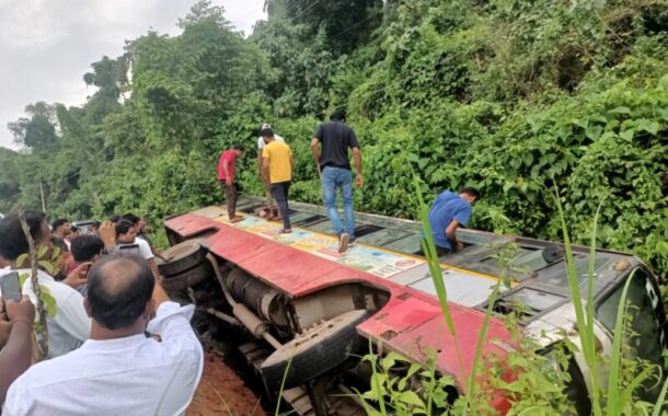 ಬಂಟ್ವಾಳ : ಕೆಎಸ್ಸಾರ್ಟಿಸಿ ಬಸ್ ಪಲ್ಟಿ, ಪ್ರಯಾಣಿಕರು ಸಣ್ಣ ಪುಟ್ಟ ಗಾಯಗಳಿಂದ ಪಾರು